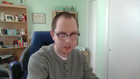 Snapshot of astg94 chatting on 16, 12, 2025 Andrew or Smiley Read the message in bold above the bio design for info on the situation. online show from 16, 12, 2025