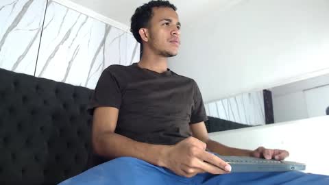 Snapshot of aston_vera chatting on 1, 10, 2025 Aston online show from 1, 10, 2025