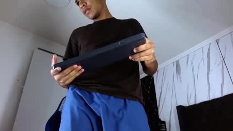 Snapshot of aston_vera chatting on 15, 10, 2025 Aston online show from 15, 10, 2025