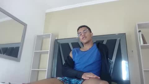 Snapshot of aston_vera chatting on 11, 11, 2025 Aston online show from 11, 11, 2025