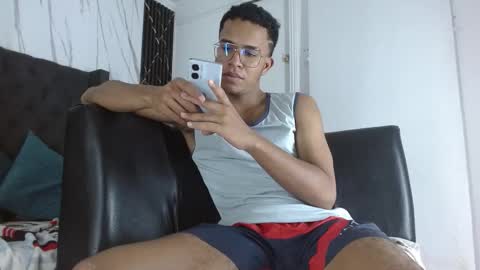 Snapshot of aston_vera chatting on 20, 11, 2025 Aston online show from 20, 11, 2025