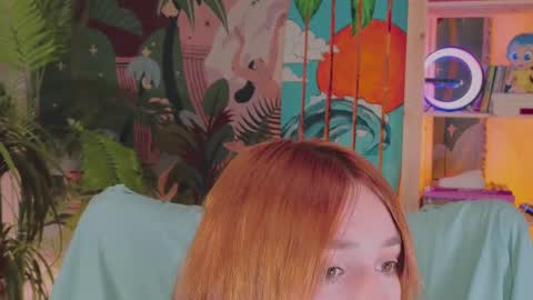 Snapshot of astra_lis chatting on 8, 10, 2025 Astra online show from 8, 10, 2025