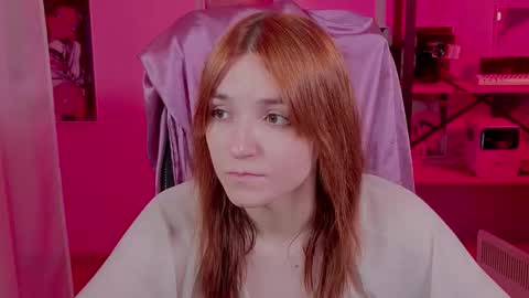 Snapshot of astra_lis chatting on 10, 10, 2025 Astra online show from 10, 10, 2025