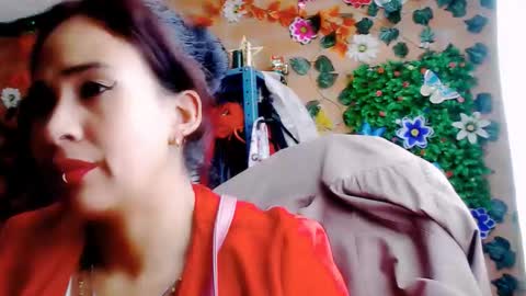 Snapshot of astrid_hauser66 chatting on 17, 12, 2025 astrid_hauser66 online show from 17, 12, 2025