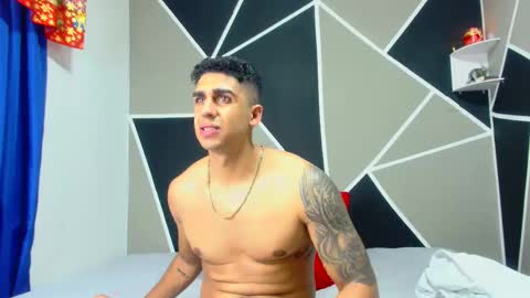 Snapshot of astromgrey chatting on 19, 12, 2024 Astrom model independent online show from 19, 12, 2024