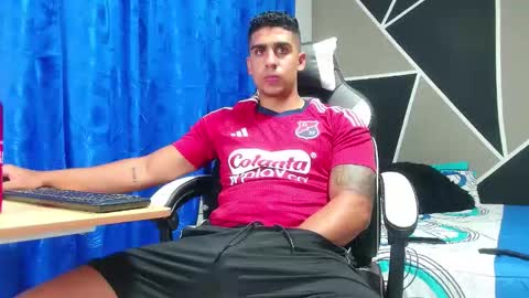 Snapshot of astromgrey chatting on 30, 10, 2025 Astrom model independent online show from 30, 10, 2025