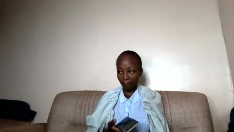 Snapshot of atara_seren chatting on 9, 5, 2026 atara_seren online show from 9, 5, 2026