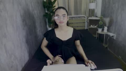 Snapshot of atashakendall chatting on 13, 12, 2025 atashakendall online show from 13, 12, 2025