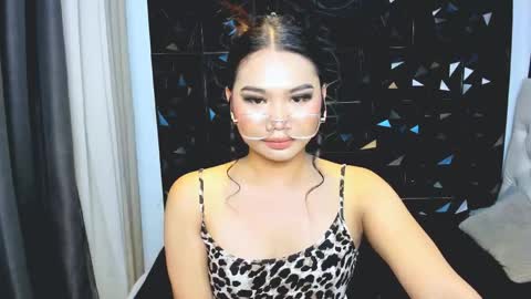 atashakendall online show from 9, 5, 2026