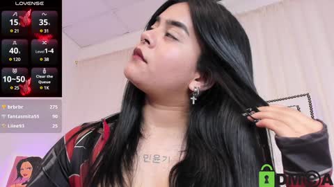 Snapshot of atena_hill chatting on 21, 12, 2024 Athena online show from 21, 12, 2024