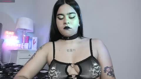 Snapshot of atena_hill chatting on 24, 9, 2025 Athena online show from 24, 9, 2025