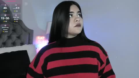 Snapshot of atena_hill chatting on 6, 10, 2025 Athena online show from 6, 10, 2025