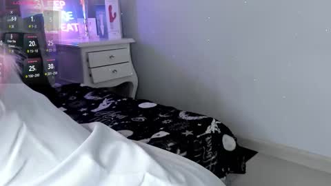 Snapshot of atena_hill chatting on 10, 10, 2025 Athena online show from 10, 10, 2025