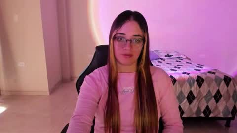 atenas online show from 8, 9, 2025