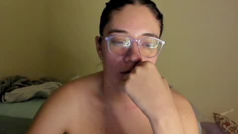 Snapshot of atenas__05 chatting on 8, 7, 2026 atenas online show from 8, 7, 2026