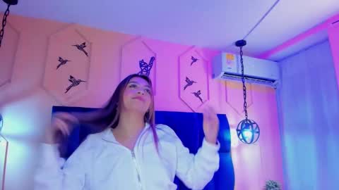 Snapshot of atenea_cute21 chatting on 28, 1, 2025 Athenea online show from 28, 1, 2025
