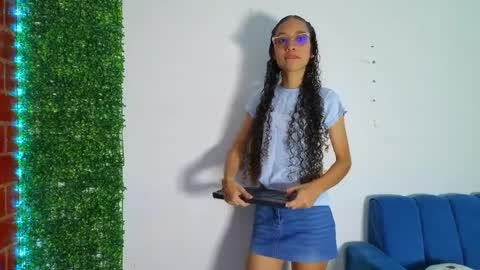 Snapshot of athenea_03 chatting on 4, 4, 2026 Athenea online show from 4, 4, 2026