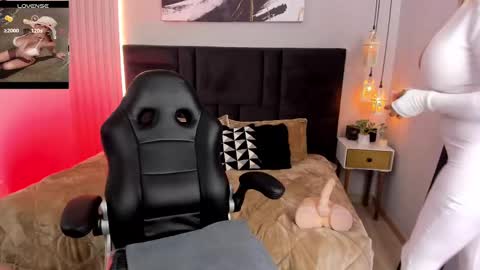 Snapshot of athenearusell chatting on 13, 9, 2025 athenearusell online show from 13, 9, 2025