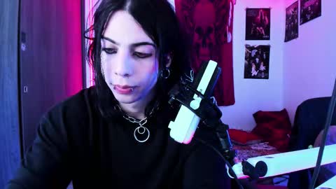 Snapshot of atheneoo_ chatting on 7, 10, 2025 athenauwu online show from 7, 10, 2025