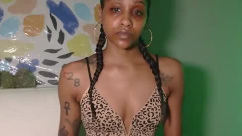 AtirahCali online show from 2, 4, 2026