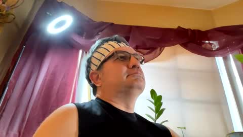 Snapshot of atozzzz chatting on 15, 11, 2025 atozzzz online show from 15, 11, 2025