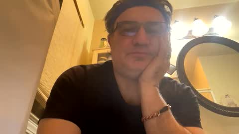 Snapshot of atozzzz chatting on 14, 12, 2025 atozzzz online show from 14, 12, 2025