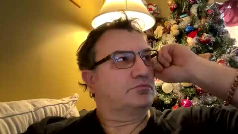 Snapshot of atozzzz chatting on 14, 12, 2025 atozzzz online show from 14, 12, 2025