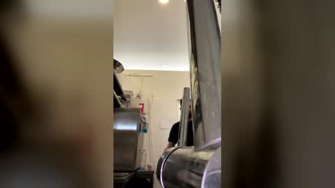 attila19894 online show from 21, 4, 2026