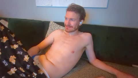 Snapshot of atvulpes chatting on 24, 12, 2024 Max Powers online show from 24, 12, 2024