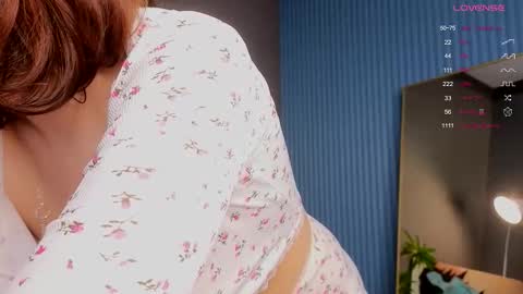 Snapshot of au_eve chatting on 22, 9, 2025 Eve or Dora the Sexplorer D online show from 22, 9, 2025