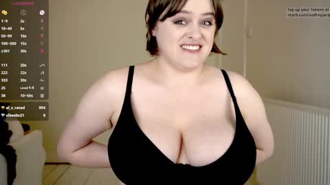 Snapshot of audreyjacq chatting on 17, 9, 2025 Audrey Jacq online show from 17, 9, 2025