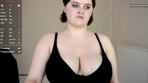 Snapshot of audreyjacq chatting on 7, 10, 2025 Audrey Jacq online show from 7, 10, 2025