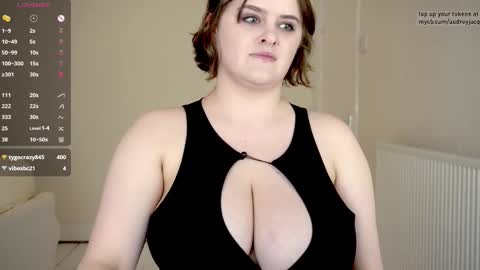 Snapshot of audreyjacq chatting on 11, 10, 2025 Audrey Jacq online show from 11, 10, 2025