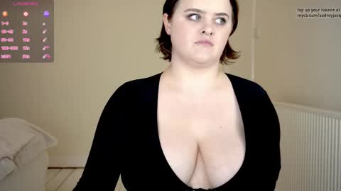 Snapshot of audreyjacq chatting on 18, 10, 2025 Audrey Jacq online show from 18, 10, 2025