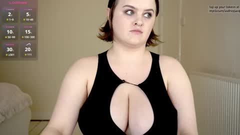 Snapshot of audreyjacq chatting on 8, 11, 2025 Audrey Jacq online show from 8, 11, 2025