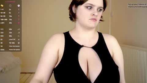 Snapshot of audreyjacq chatting on 19, 12, 2025 Audrey Jacq online show from 19, 12, 2025