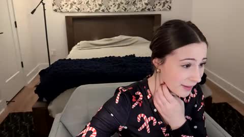 Snapshot of audreyjones03 chatting on 27, 12, 2024 Miss Audrey online show from 27, 12, 2024