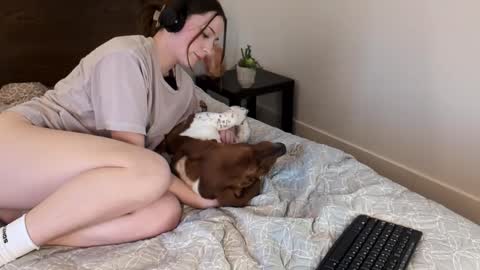 Snapshot of audreyjones03 chatting on 9, 2, 2025 Miss Audrey online show from 9, 2, 2025