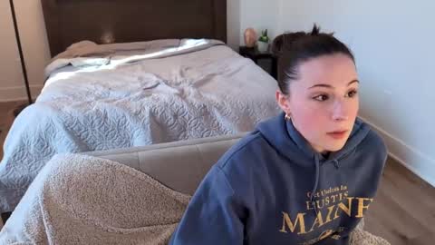 Snapshot of audreyjones03 chatting on 27, 2, 2025 Miss Audrey online show from 27, 2, 2025