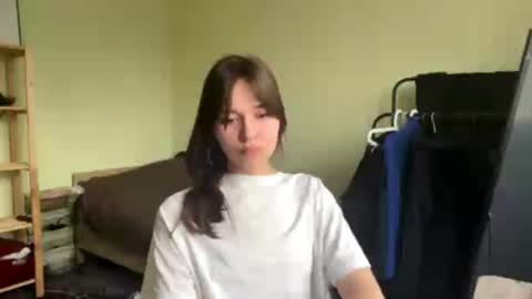 Snapshot of augustinafailey chatting on 7, 4, 2026 Mari online show from 7, 4, 2026