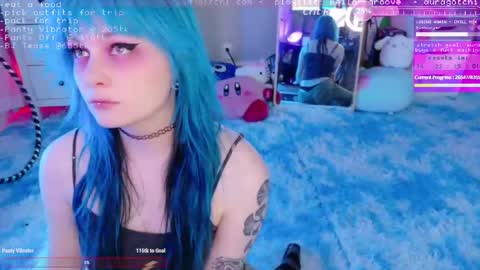 Snapshot of auragotchi chatting on 14, 9, 2025 Aurora  Aura online show from 14, 9, 2025