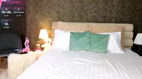 Aura online show from 24, 3, 2026