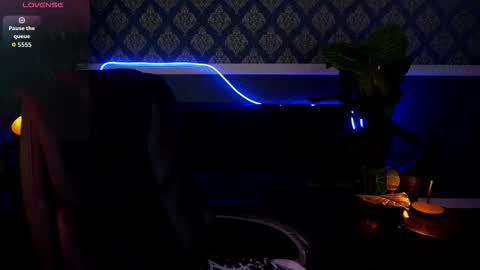 Snapshot of aureliabliss_ chatting on 28, 9, 2025 Nikol online show from 28, 9, 2025