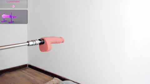 aurora_divine online show from 7, 1, 2025