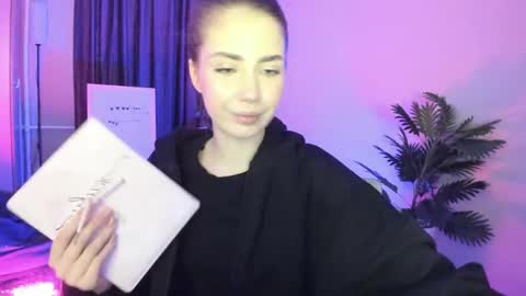 Snapshot of aurora_glow_21 chatting on 3, 2, 2026 Aurora online show from 3, 2, 2026