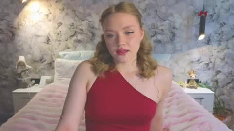 Snapshot of aurora_golden chatting on 7, 6, 2026 Kate online show from 7, 6, 2026