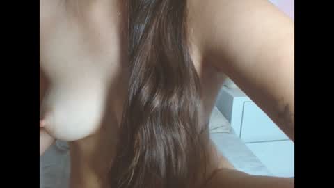 Snapshot of aurora_lenovic chatting on 13, 12, 2024 aurora_lenovic online show from 13, 12, 2024