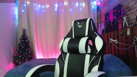 AURORA NATSUKI online show from 12, 12, 2024