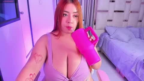 Snapshot of aurora_sky__ chatting on 4, 2, 2025 Aurora online show from 4, 2, 2025