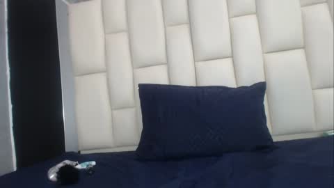 auroraa_miller online show from 27, 12, 2024